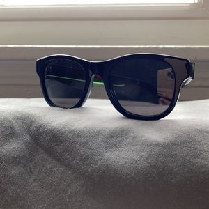 Gucci Sunglasses. Unisex Style. EUC. Like New.  Worn only a few times.